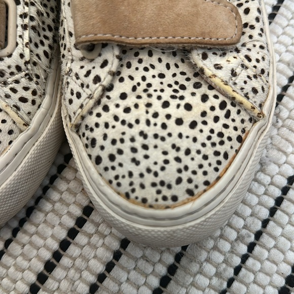 Shoes - Picture 5 of 14